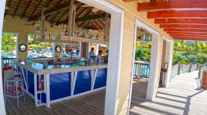 Amber Cove Cabana Bar Cabana bar interior and staff