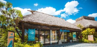 Taino Bay Blue Stone Jewelers Blue Stone jewelers at Taino Bay port, Puerto Plata.