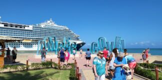 Amber Cove Update Tourists arriving to Amber Cove port