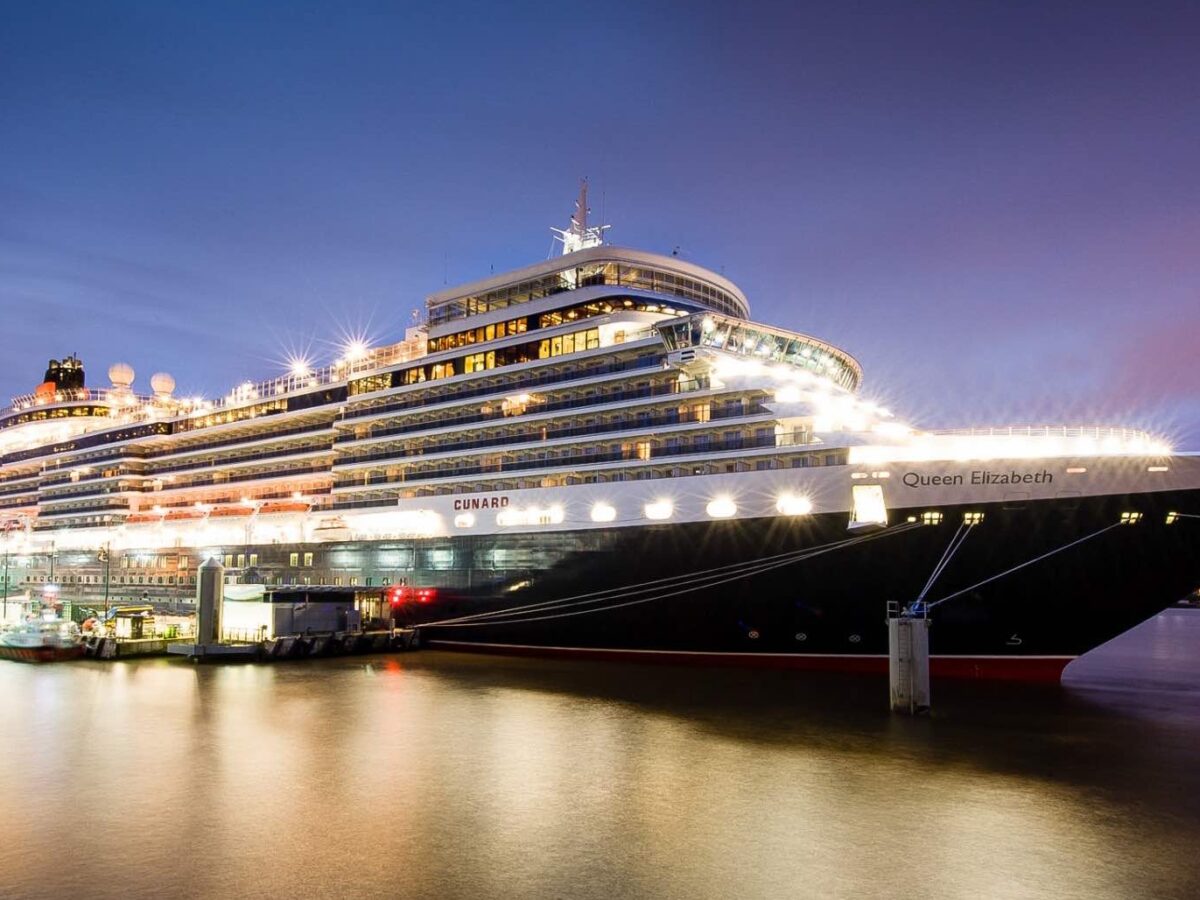 queen-elizabeth-cunard-1-
